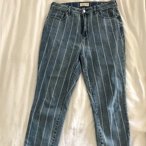 PacSun Mom Jeans High Waisted White pinstripe